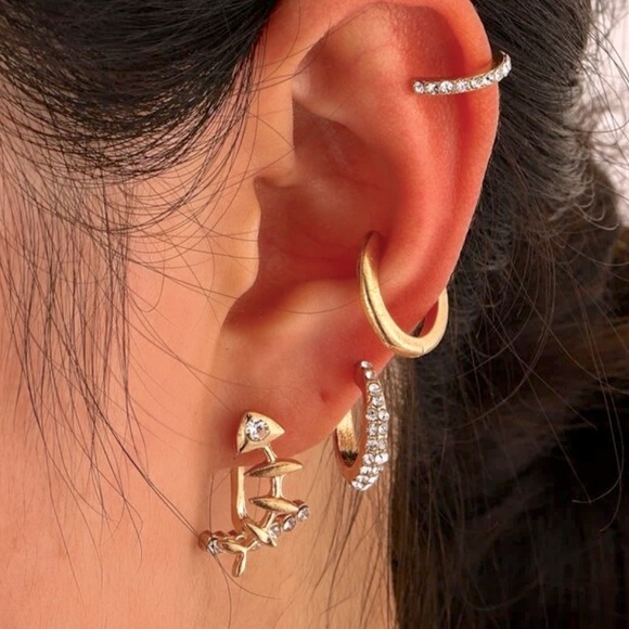 Cute FishBone Stackable gold earrings set - Picture 1 of 6